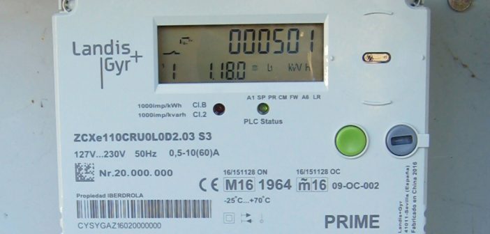 Contador eléctrico (Fonte: Wikimedia Commons. Autor: Carlos P.) CC