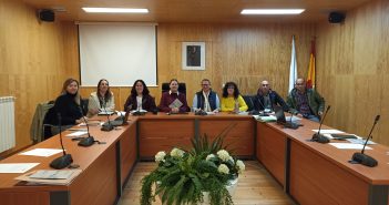 Foto da reunión da Mesa local de Coordinación Interinstitucional contra a Violencia de Xénero (Foto: ArabíasCoop)