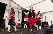 Uxía Lambona e a súa banda "Molona" estarán no colexio o venres