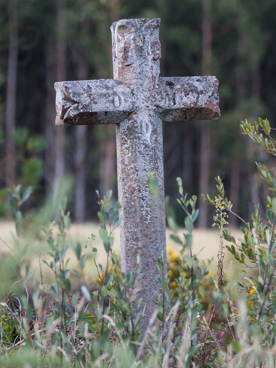 Cruceiro no Monte Chao (Igrexafeita)        